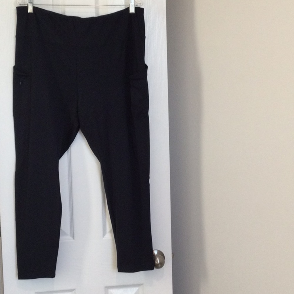 Marika yoga/workout pants